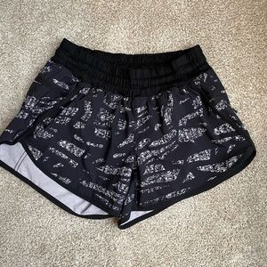 Lululemon tracker shorts